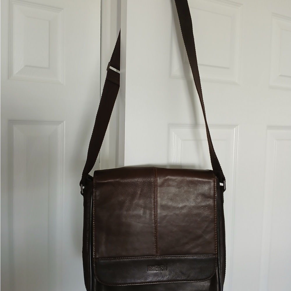 Kenneth Cole Reaction Dark Brown Messenger Bag